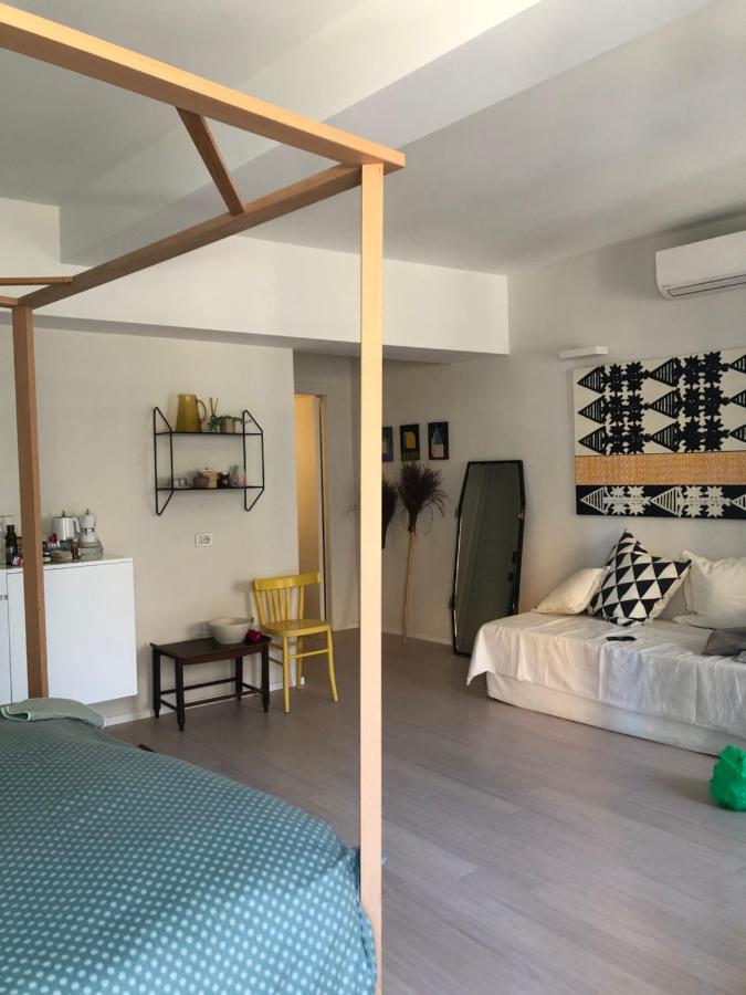 Casa Minu Santa Chiara Hotel กาญารี ภายนอก รูปภาพ