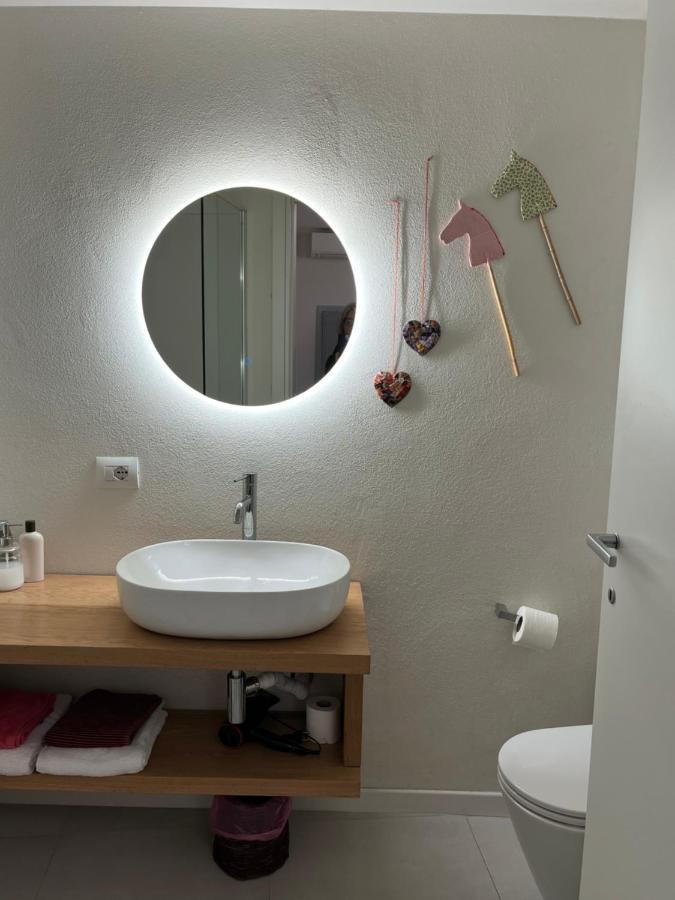 Casa Minu Santa Chiara Hotel กาญารี ภายนอก รูปภาพ