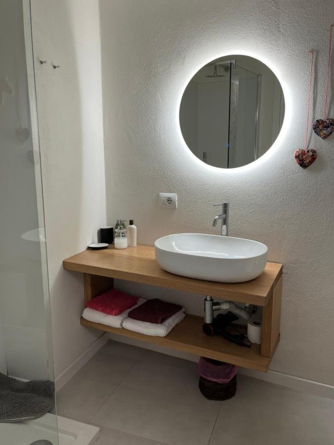 Casa Minu Santa Chiara Hotel กาญารี ภายนอก รูปภาพ